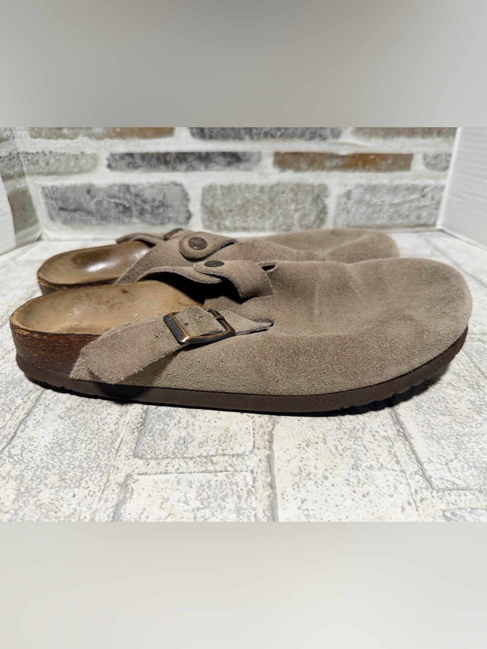 Birkenstock woman’s Suede Slip-On Clogs in Taupe Brown with Buckle size 10